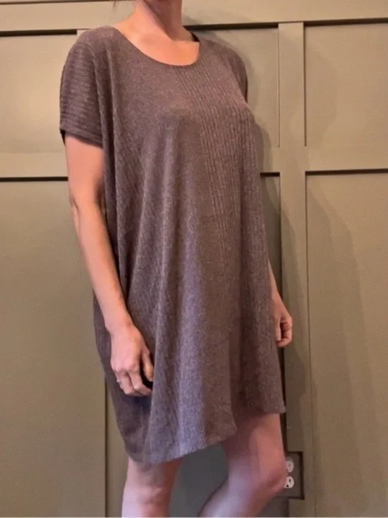 Aritzia Wilfred Free Knit Shirt Dress Oversized Relaxed Fit Purple Size Small - Picture 3 of 12